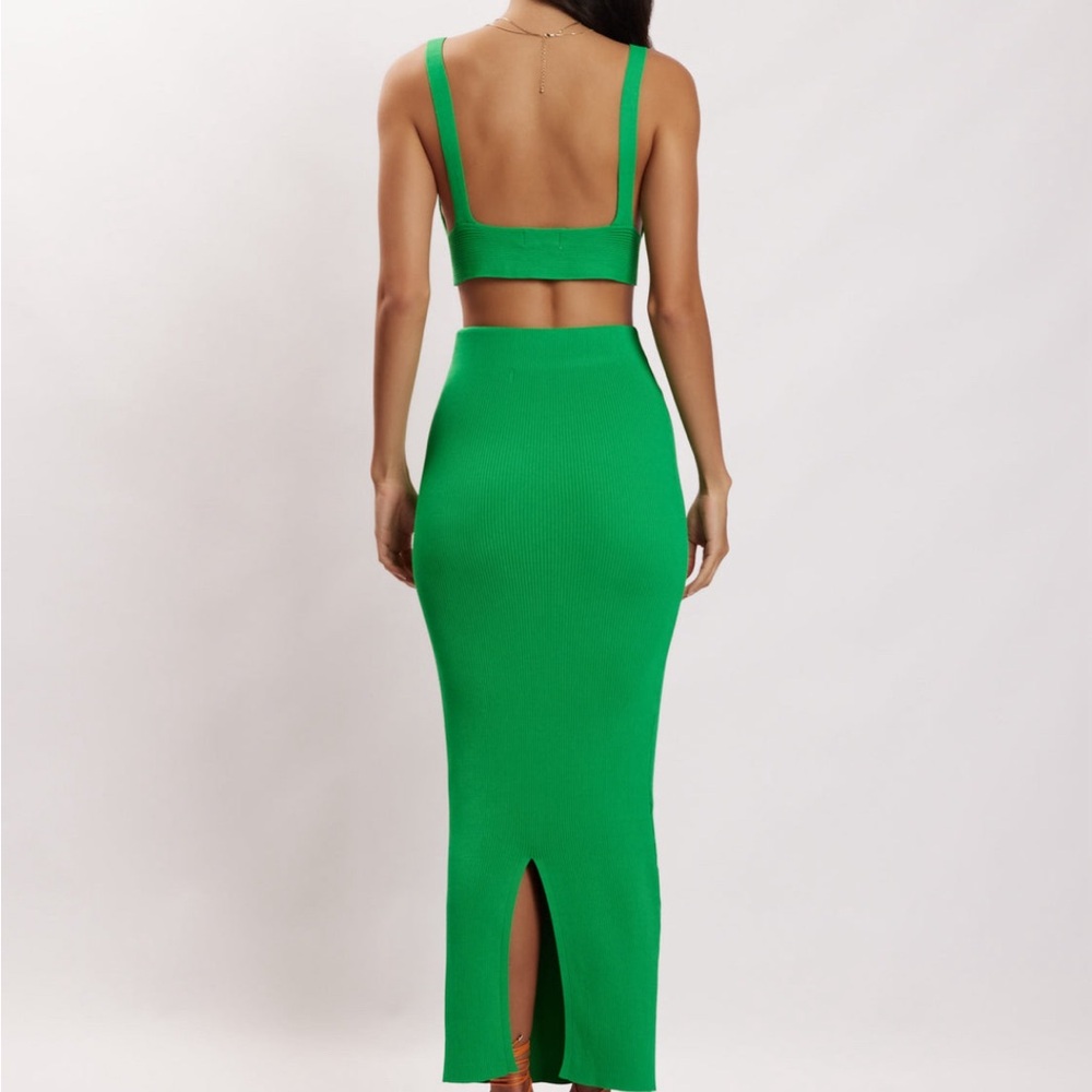 Meshki Green Ribbed Twist Crop Top & Skirt Set - Picture 2 of 7